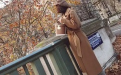 太凶猛了撞烂了